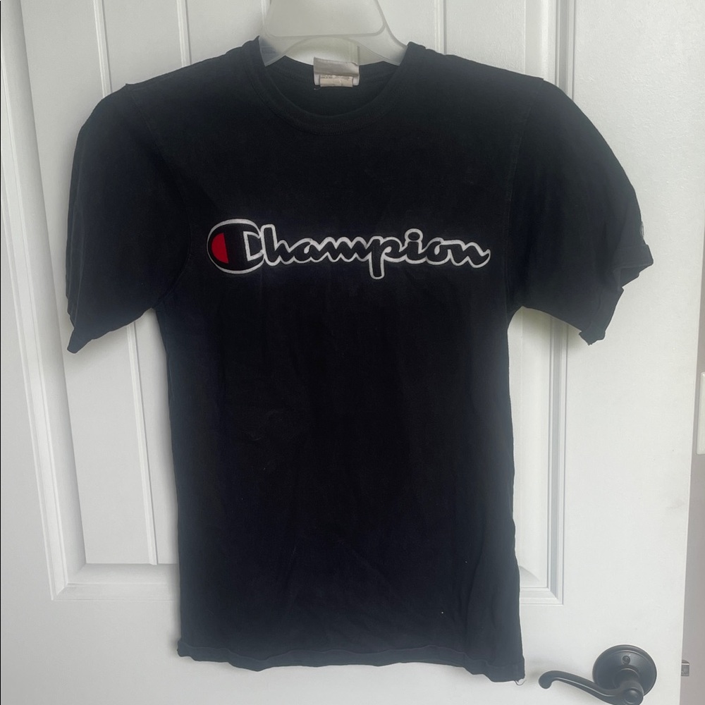 3/$15 🎉 Champion small mens Black Tee with Logo